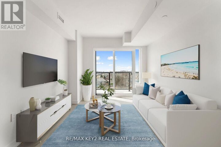 Property Photo:  556 Marlee Avenue 702  ON M6B 0B1 