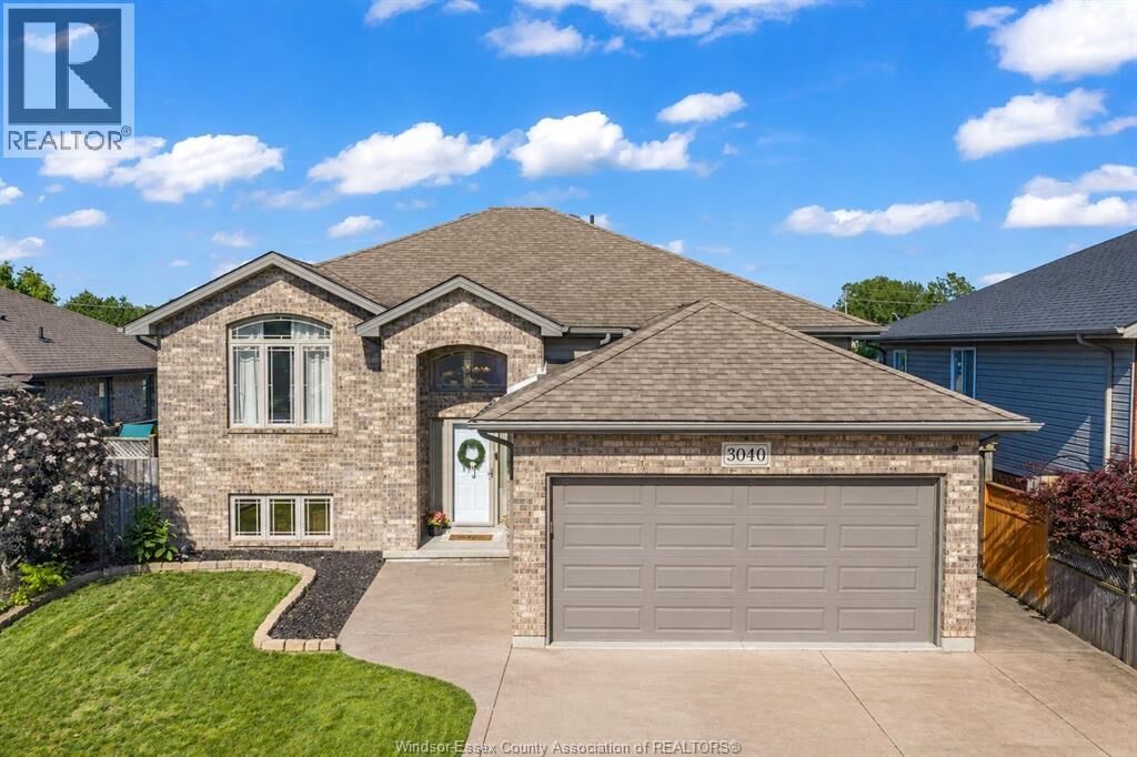 Property Photo:  3040 Troup Crescent  ON N8R 0A5 