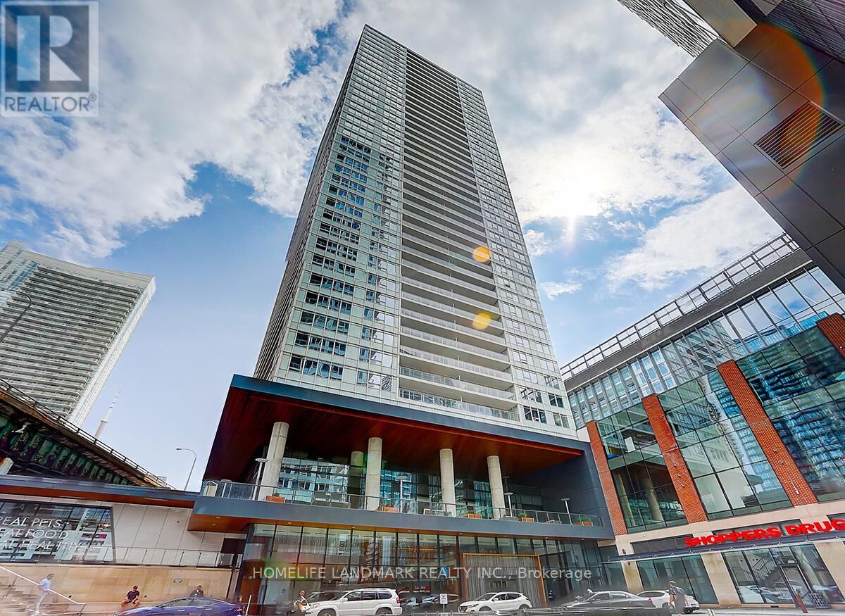 Property Photo:  17 Bathurst Street 601  ON M5V 0N1 