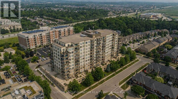 Property Photo:  1998 Ironstone Drive 414  ON L7L 7P7 