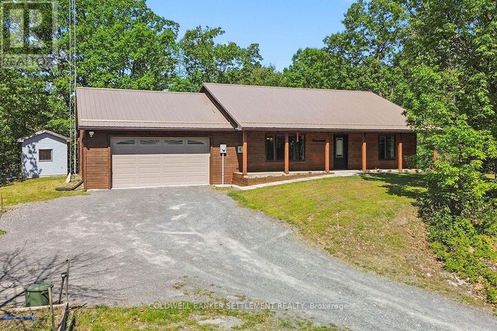 15 Redpath Lane — photo 1