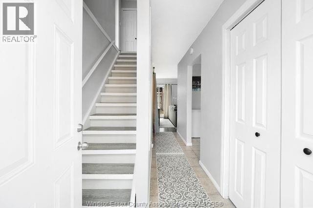 Property Photo:  8665 Darlington Crescent  ON N8S 4M5 