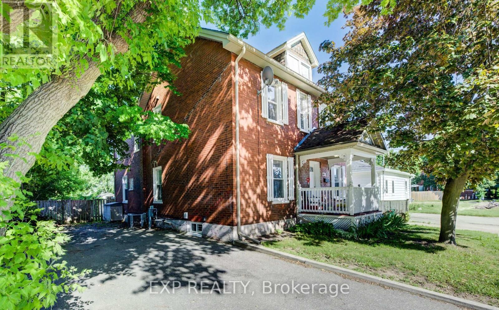 Property Photo:  63 Brook Street Upper  ON N1R 4C4 