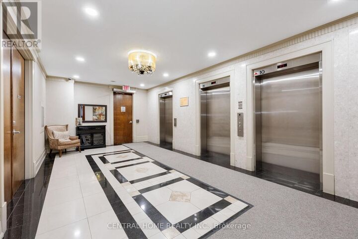 Property Photo:  2 Rean Drive 2002  ON M2K 3B8 