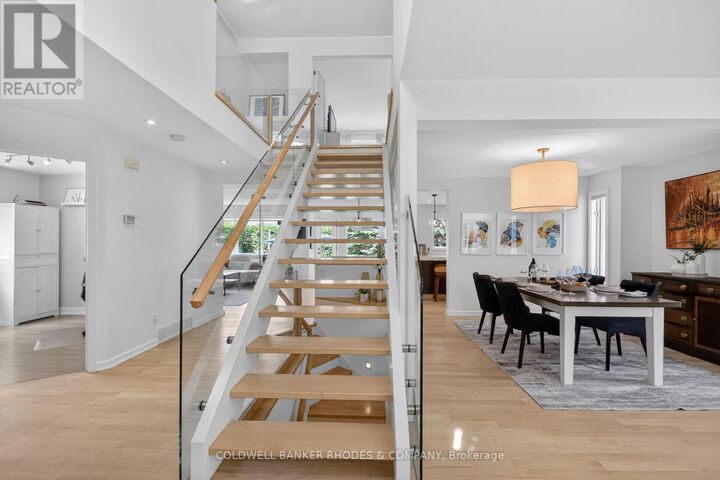 Photo de la propriété:  3757 Mountain Meadows Crescent  ON K1V 1V7 