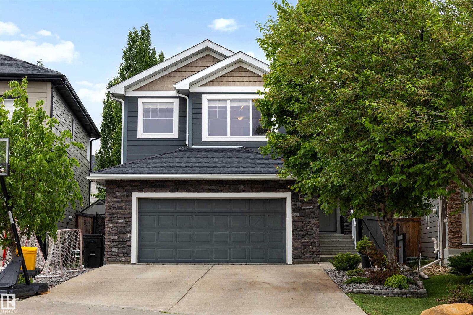 Property Photo:  1507 Wates Place SW  AB T6W 0T9 