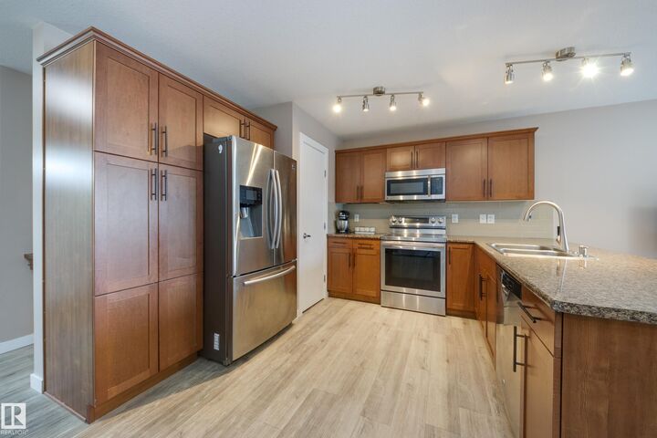 Property Photo:  501 Chappelle Drive SW  AB T6W 2B4 