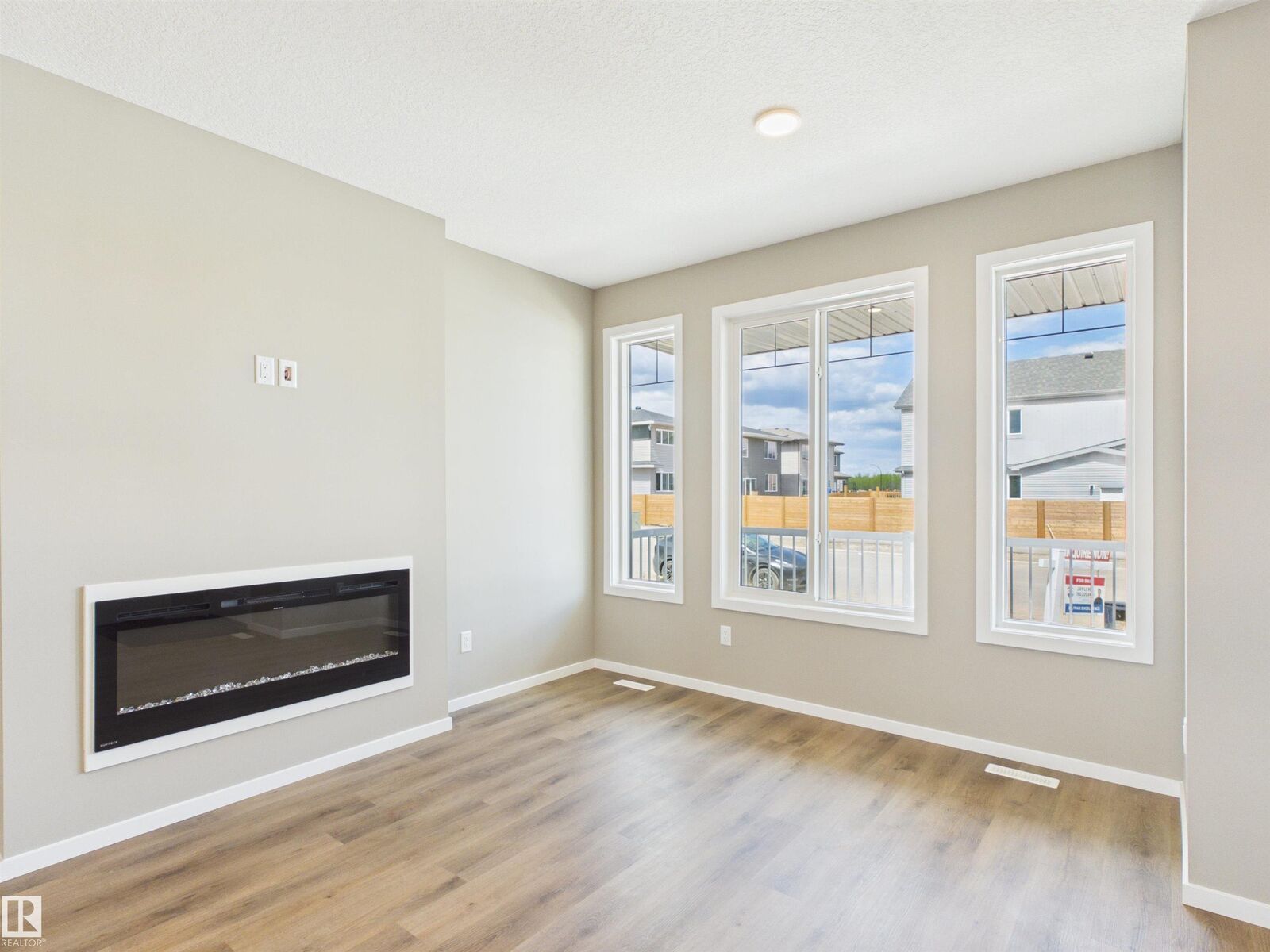 Property Photo:  115 Brickyard Drive  AB T7Z 0P2 