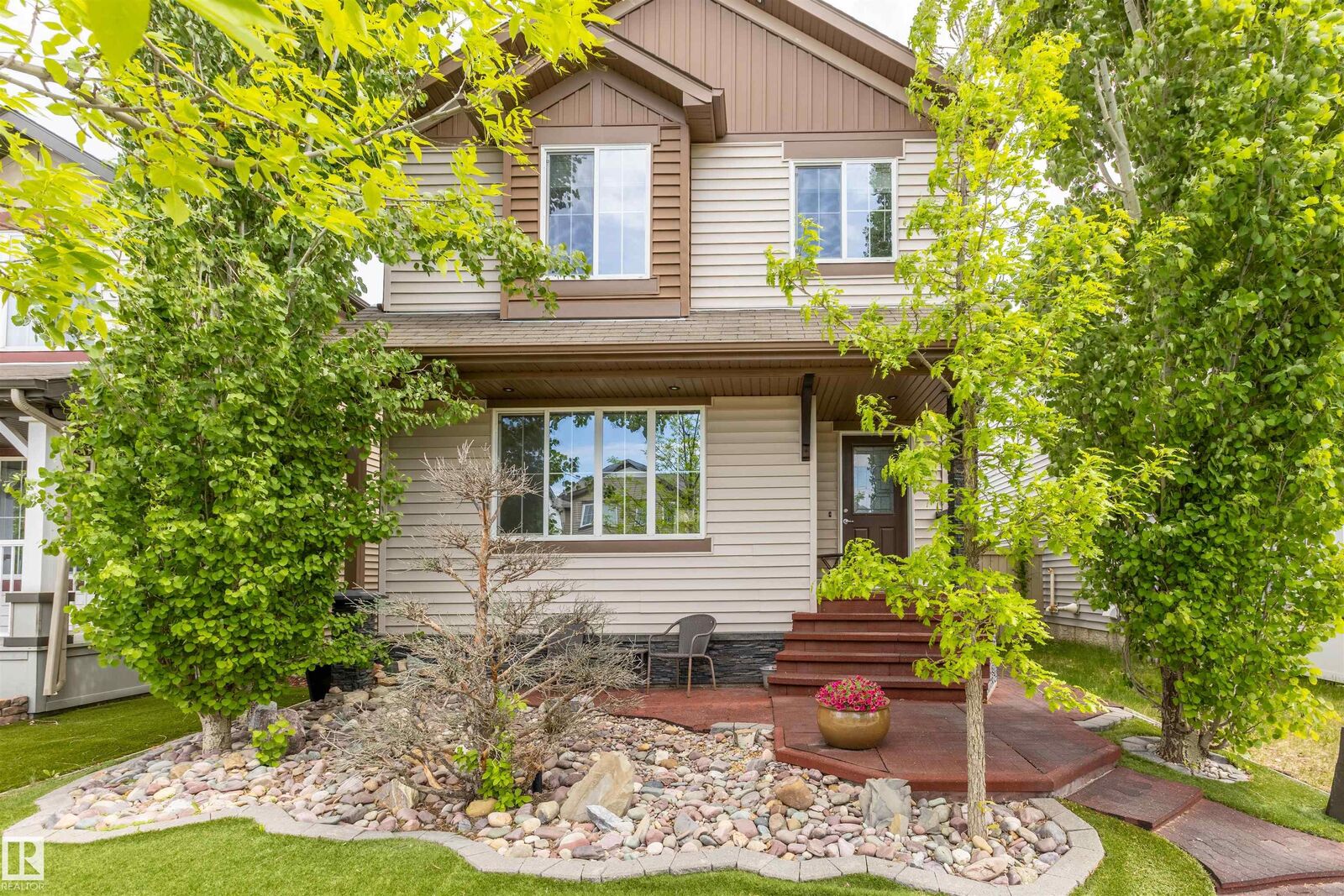 Property Photo: 1715 63 Street SW AB T6X 0S2