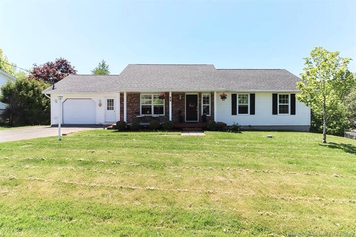 Property Photo:  11 Princeton Avenue  NB E2E 3H3 