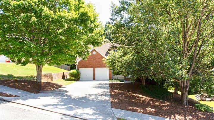Property Photo:  5417 Trumpet Vine Trail SE  GA 30126 