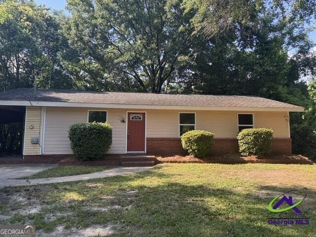 Property Photo:  112 Barbara Drive  GA 31093 
