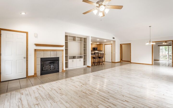 Property Photo:  1134 W Sugarberry Court  IN 47404-1876 