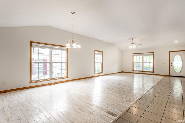 Property Photo:  1134 W Sugarberry Court  IN 47404-1876 