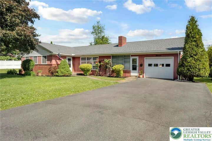Property Photo: 13 Ridgewood Road PA 18045