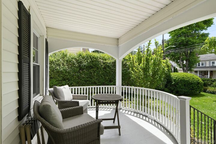 Property Photo:  177 Longview Avenue  NY 10605 