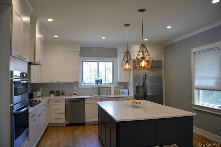 Property Photo:  78 Orchard Avenue 76  NY 10580 