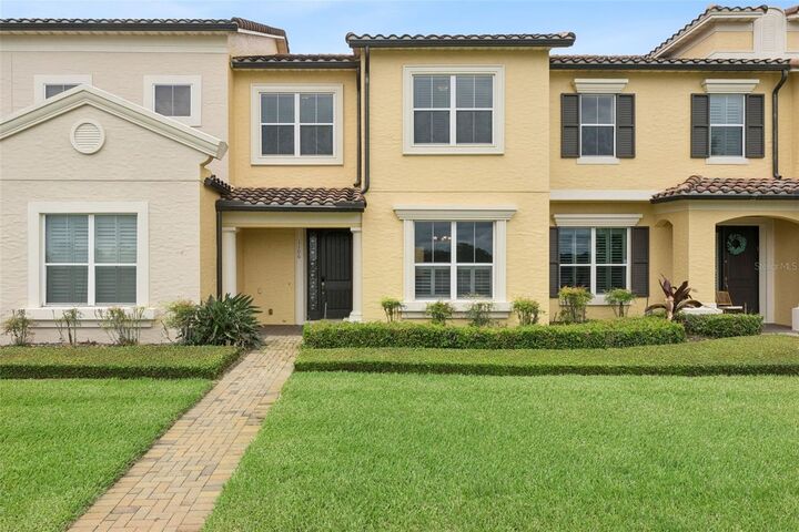 Property Photo: 1106 Charming Street FL 32751