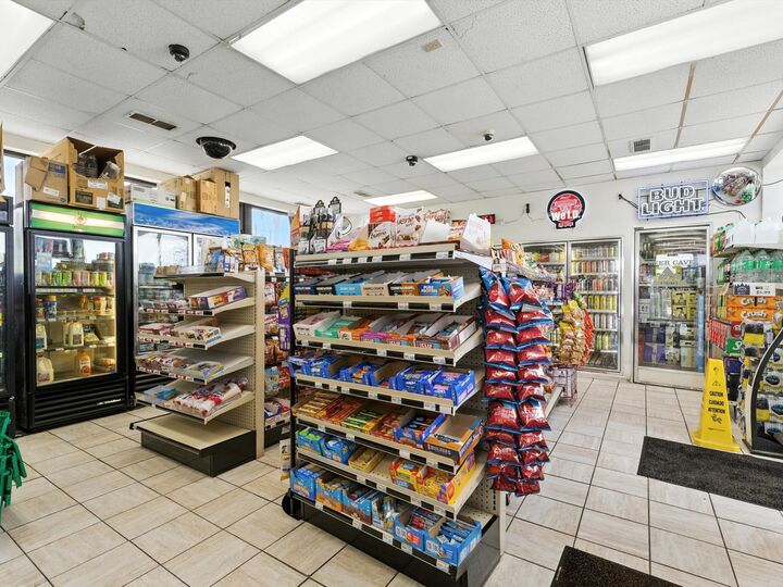 Property Photo: 2115 Main St WI 54302