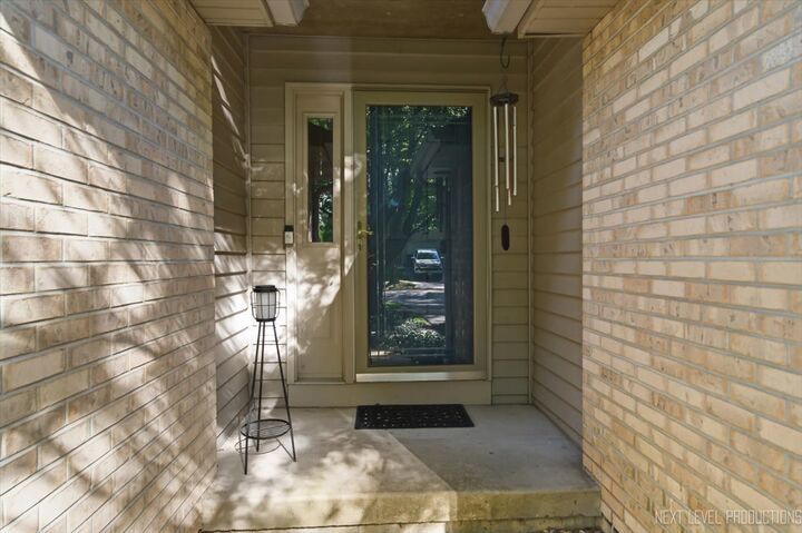 Property Photo:  805 N First Street  IL 60119 