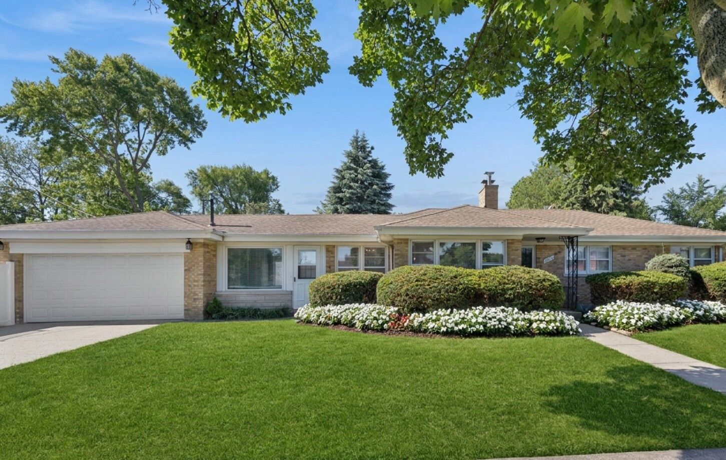 Property Photo:  4219 Keeney Street  IL 60076 