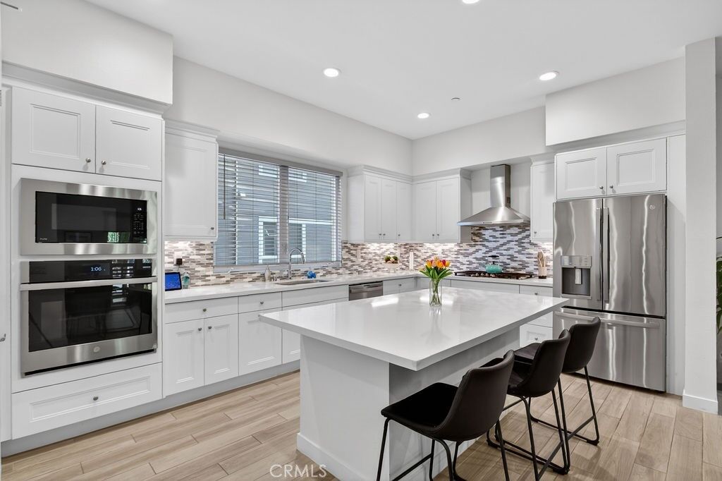 Property Photo:  985 Doheny Way  CA 92629 