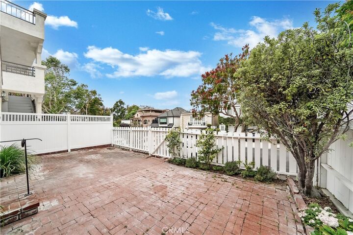 Property Photo: 406 Jasmine Avenue CA 92625