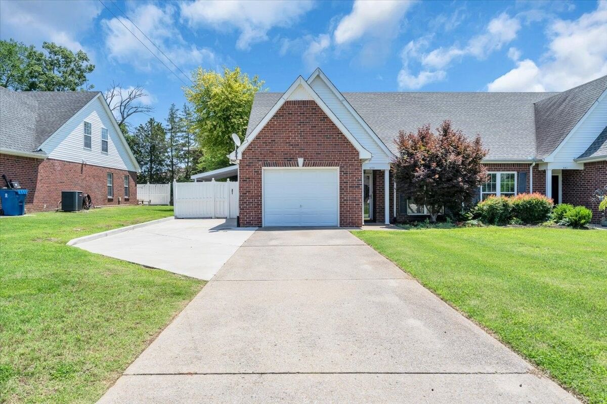 Property Photo:  659 Potomac Pl  TN 37167 