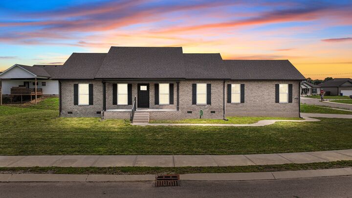 Property Photo:  513 Rose Ln  TN 37160 