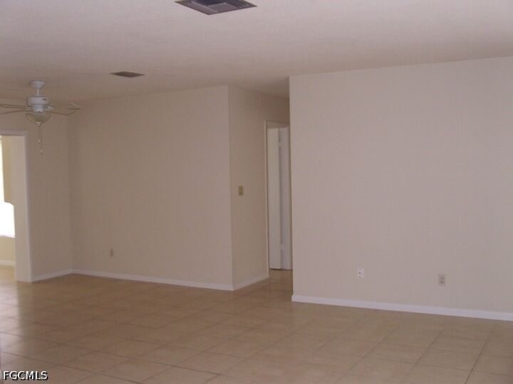 Property Photo: 217 Jayview Avenue FL 33936