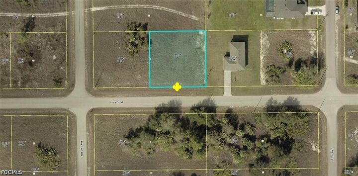 Property Photo:  4403 E 18th Street  FL 33972 