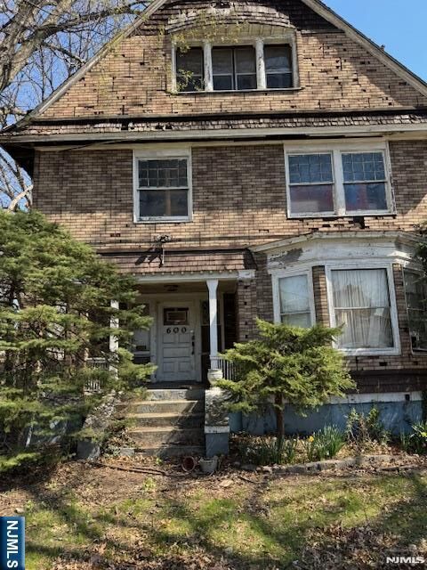Property Photo:  600 Park Avenue  NJ 07017 
