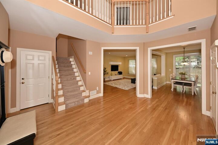 Property Photo:  3 Schindler Court  NJ 07458 