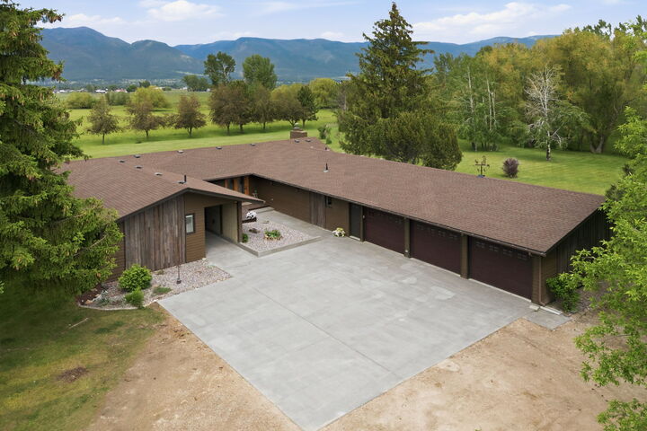 Property Photo: 586 Cash Nichols Road MT 59870