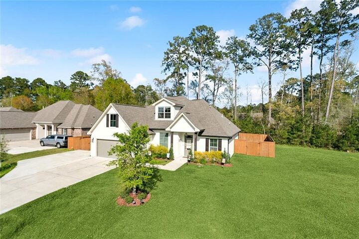Property Photo:  644 English Oak Drive  LA 70447 