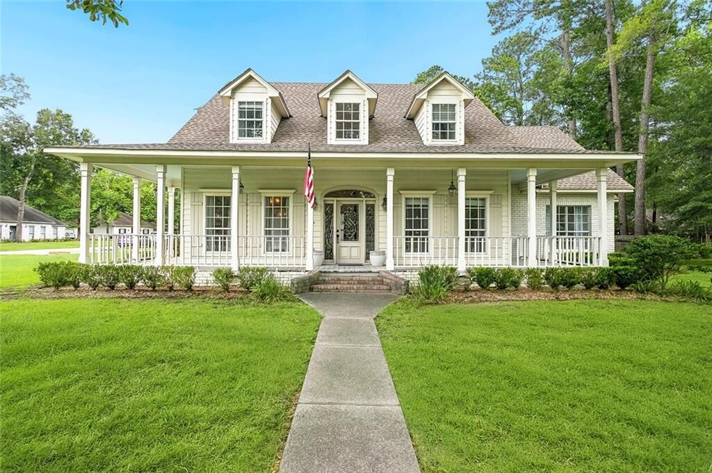 Property Photo: 62 Colony Trail Drive LA 70448