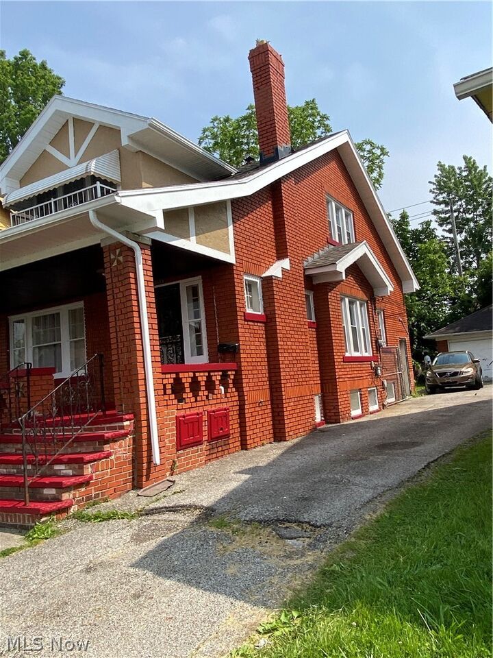 Property Photo:  13118 Saybrook Avenue  OH 44105 