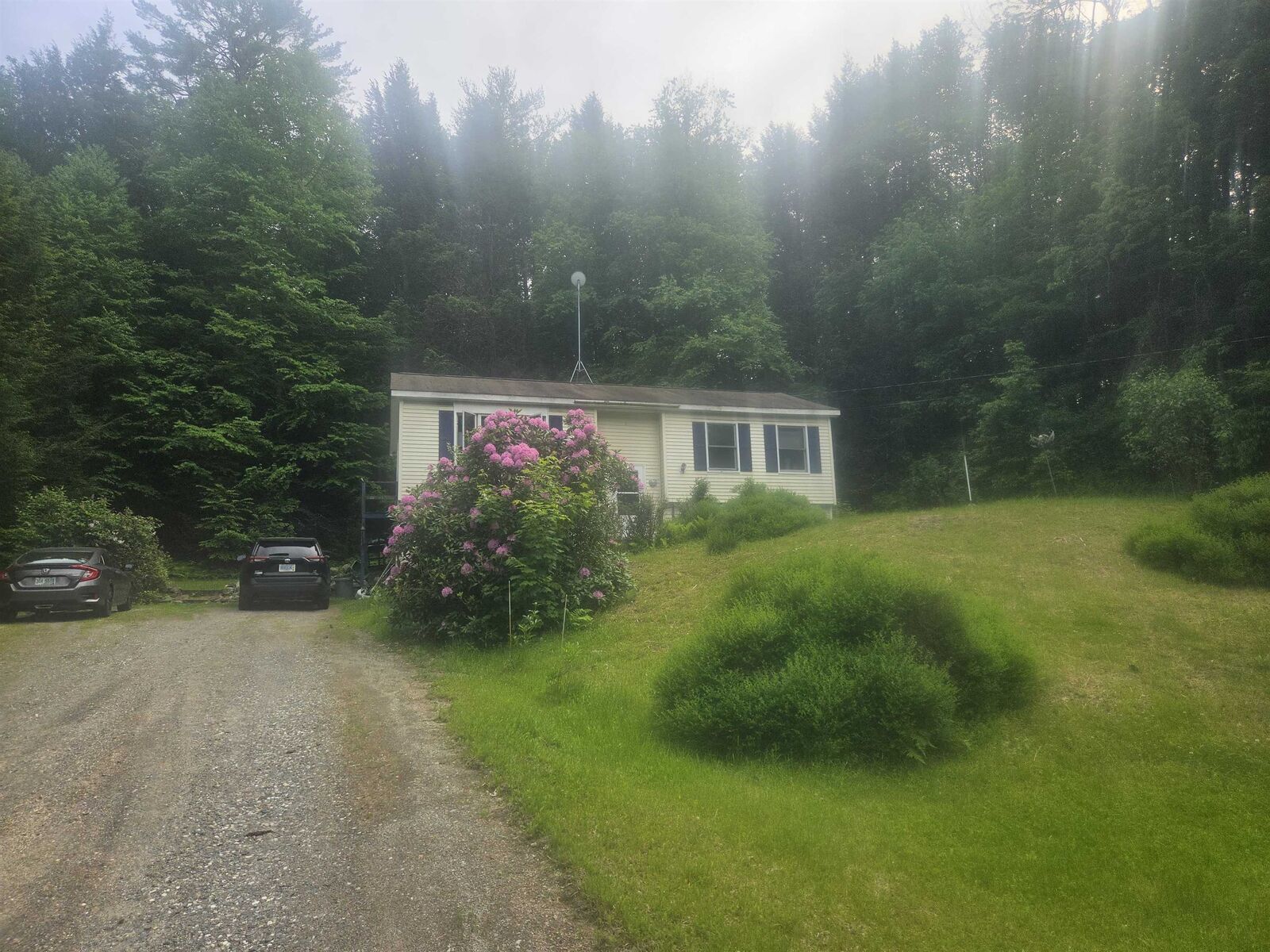 Property Photo:  200 Glebe Road  NH 03467 