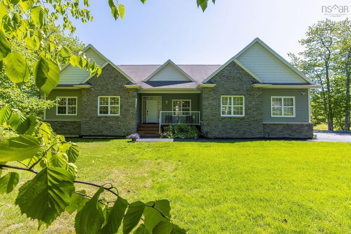 Property Photo:  293 Aberdeen Drive  NS B2T 0H1 