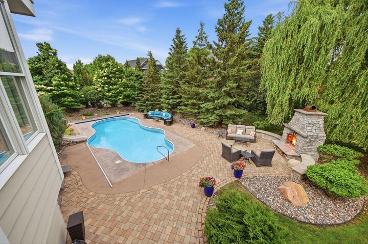 Property Photo: 11503 Armstrong Court MN 55077