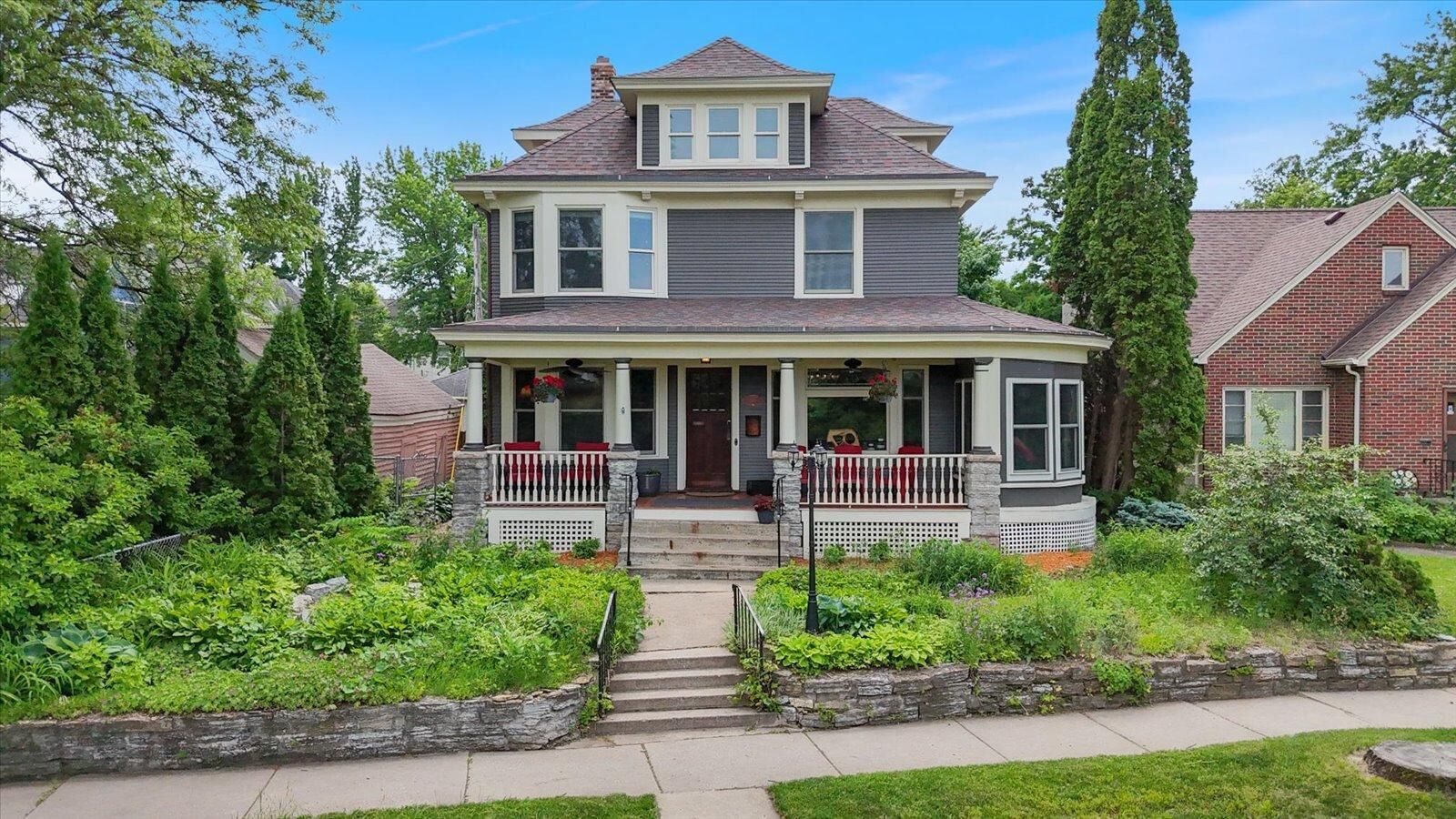 Property Photo:  76 Prospect Boulevard  MN 55107 