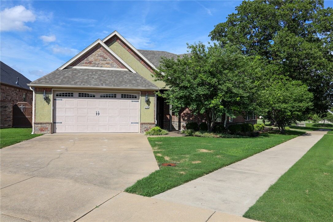 Property Photo:  5744 Staro Lane  AR 72762 