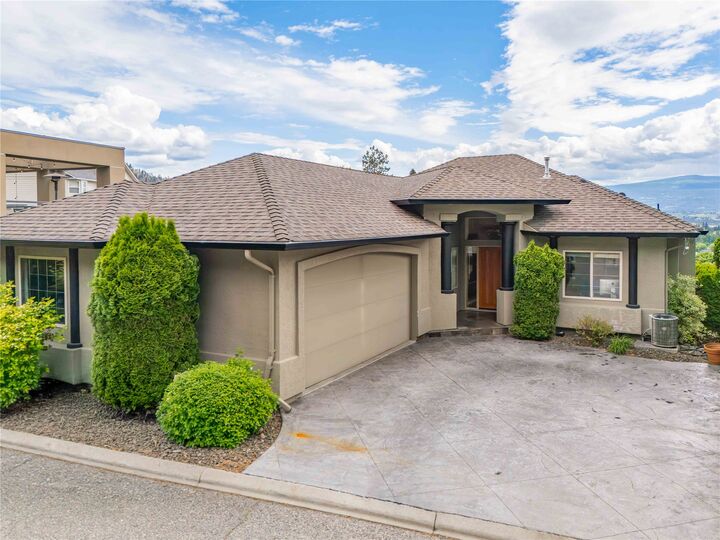 Property Photo: 628 Spruceview Place S BC V1V 2P7
