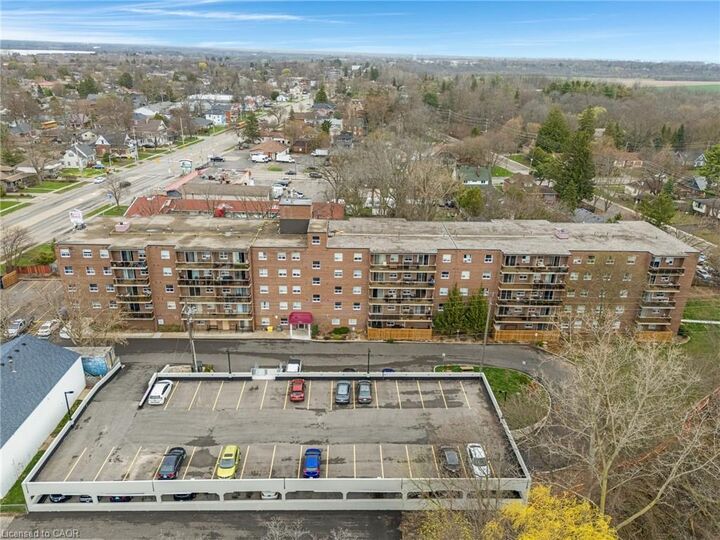 Property Photo:  793 Colborne Street 114  ON N3S 7J3 