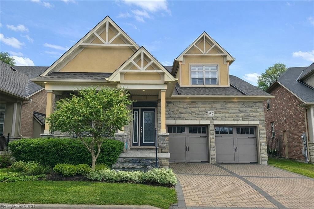 Property Photo:  27 Black Walnut Crescent  ON L9K 0B7 