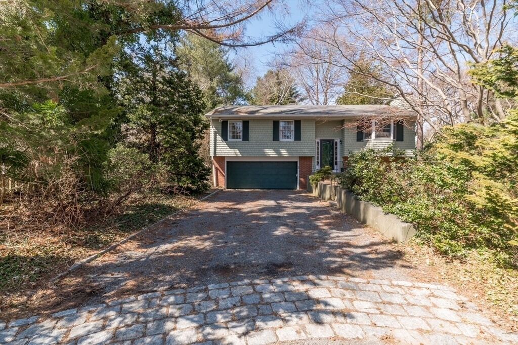 Property Photo:  5 Victoria Road  MA 01944 