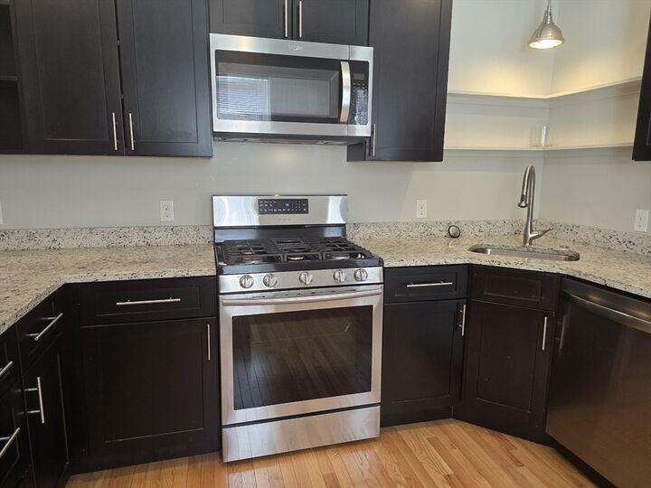Property Photo:  319 Spruce St 2  MA 02150 