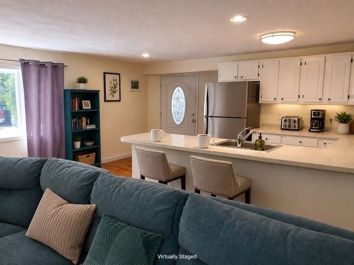 Property Photo:  4 Minuteman Dr A  MA 01730 