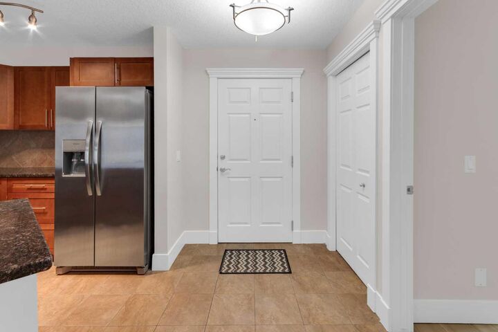 Property Photo: 500 Rocky Vista Gardens NW 102 AB T3G 0C3