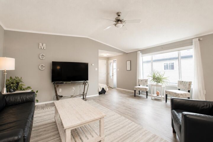 Property Photo:  11850 84 Avenue 119  AB T8W 0M4 